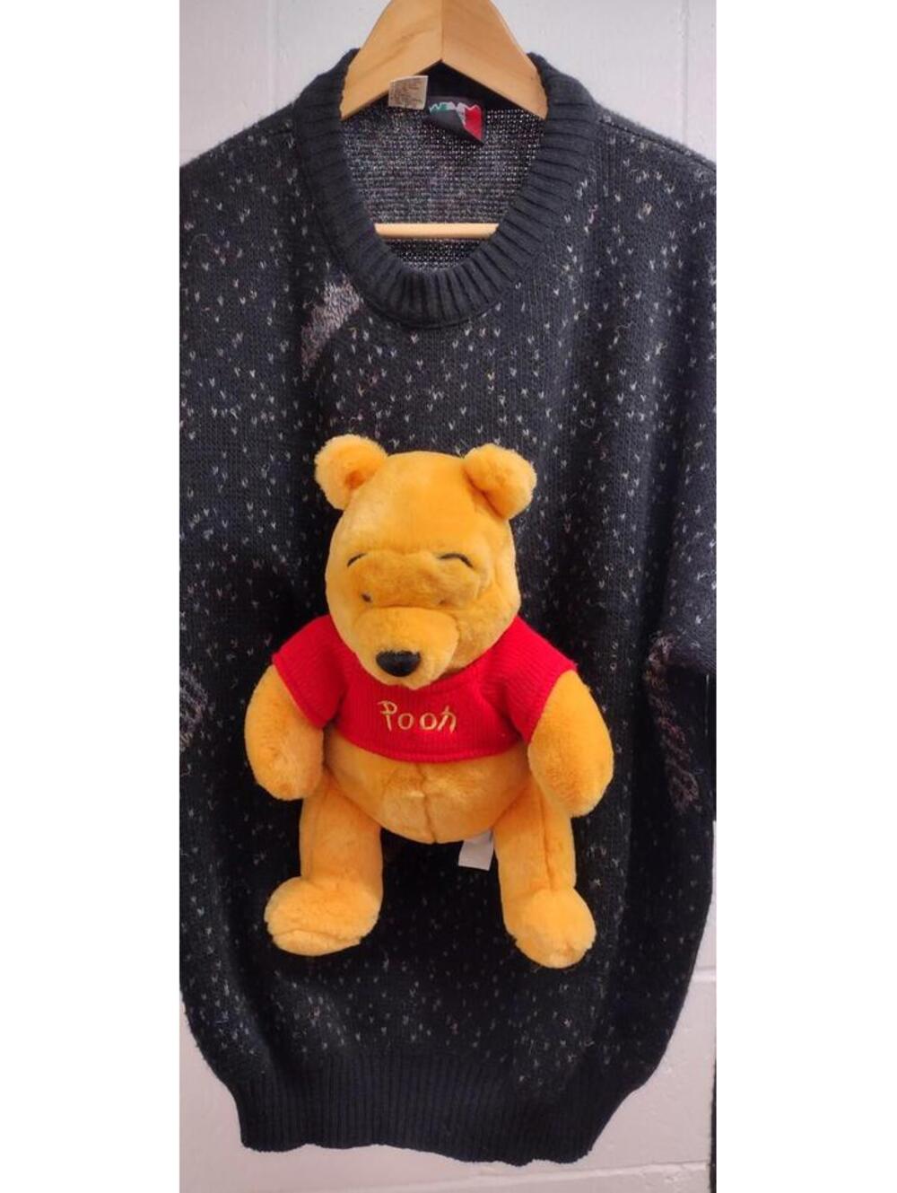 Vintage COLORE Men's Designer 1980s Sweater Disney POOH Plush Size XL Wool Blend